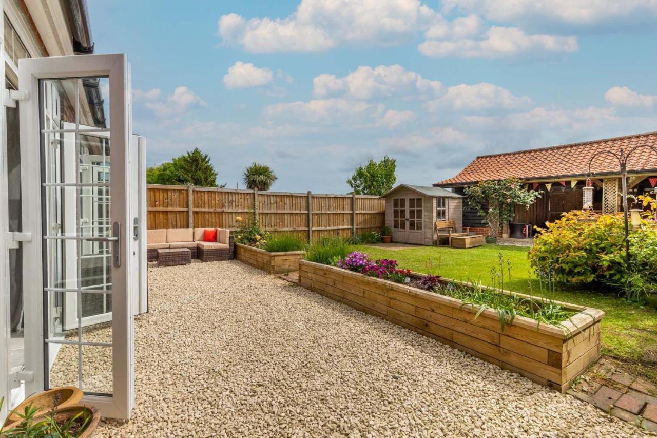Host & Stay - Church Lane Cottage Filby Luaran gambar